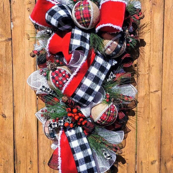 Christmas Wreath, Buffalo Check Burlap Wreath, Buffalo plaid Wreath, Farmhouse - Picture 5 of 6